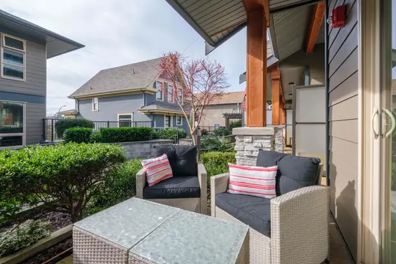 14 244 East 5th Street, North Vancouver For Sale - image 4