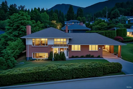 330 West Braemar Road, North Vancouver