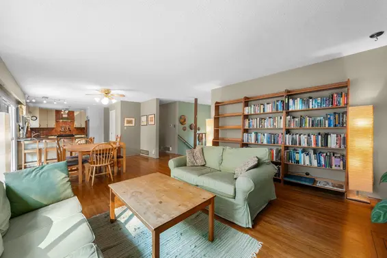 1967 Hyannis Drive, North Vancouver For Sale - image 5