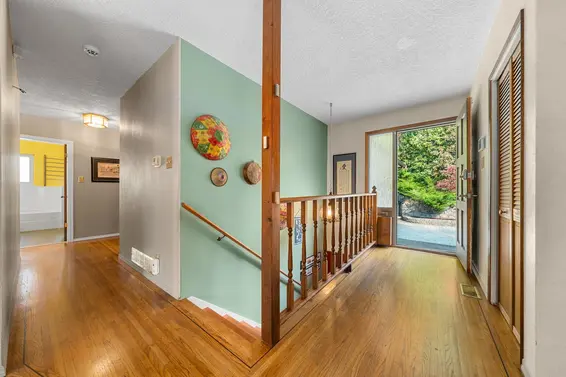 1967 Hyannis Drive, North Vancouver For Sale - image 9