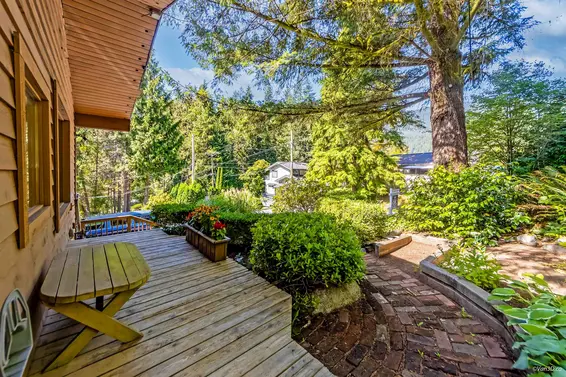 4585 Raeburn Street, North Vancouver For Sale - image 35