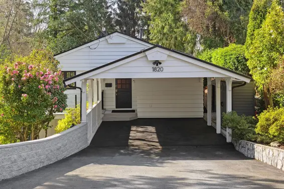 1820 Fulton Avenue, West Vancouver