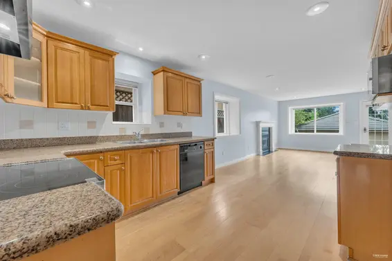 313 East 27 Street, North Vancouver For Sale - image 14