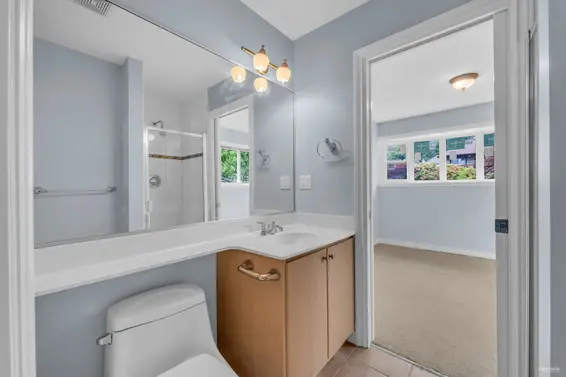 313 East 27 Street, North Vancouver For Sale - image 17