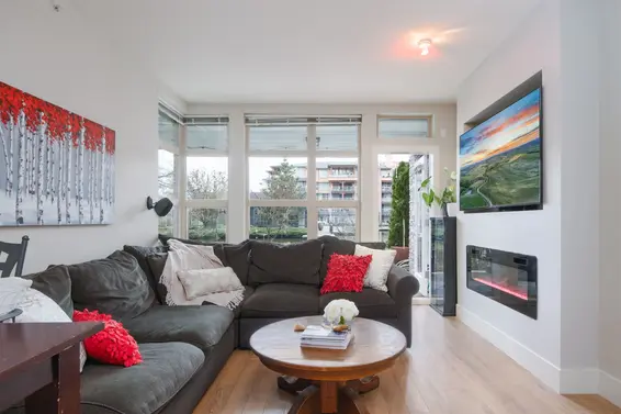 115 3606 Aldercrest Drive, North Vancouver For Sale - image 2