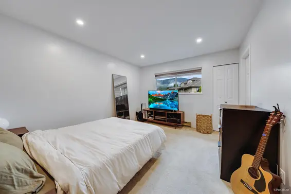 808 Roche Point Drive, North Vancouver For Sale - image 17