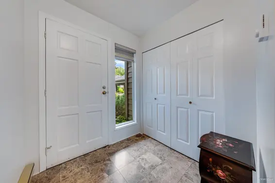 808 Roche Point Drive, North Vancouver For Sale - image 3