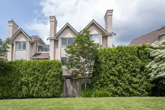408 3980 Inlet Crescent, North Vancouver For Sale - image 2