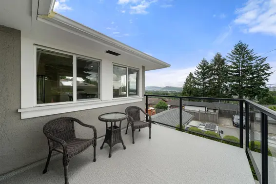 909 East Keith Road, North Vancouver For Sale - image 15