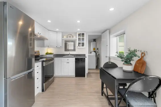 909 East Keith Road, North Vancouver For Sale - image 19