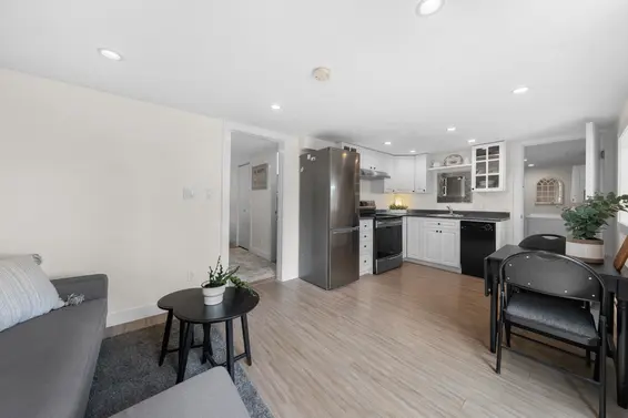 909 East Keith Road, North Vancouver For Sale - image 20