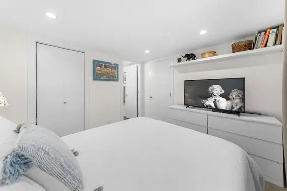 909 East Keith Road, North Vancouver For Sale - image 21