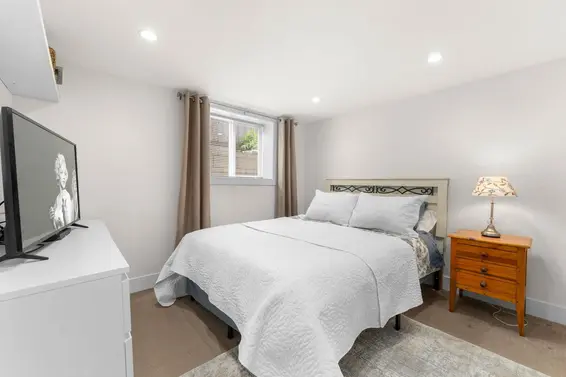 909 East Keith Road, North Vancouver For Sale - image 22