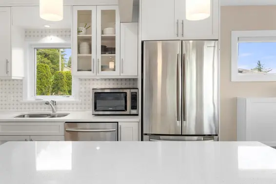 909 East Keith Road, North Vancouver For Sale - image 3