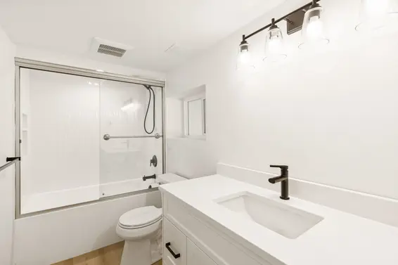 4990 Water Lane, West Vancouver For Sale - image 22