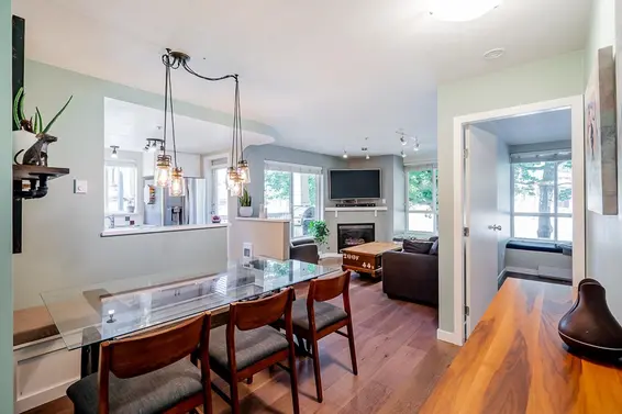 206 1111 Lynn Valley Road, North Vancouver