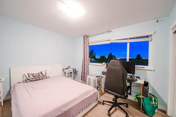 2365 Queens Avenue, West Vancouver For Sale - image 10