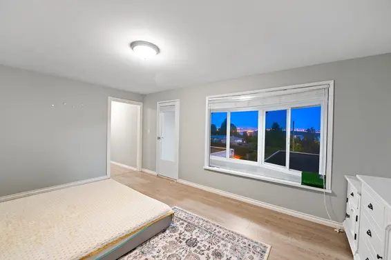 2365 Queens Avenue, West Vancouver For Sale - image 13