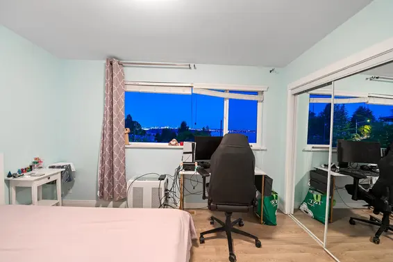 2365 Queens Avenue, West Vancouver For Sale - image 17