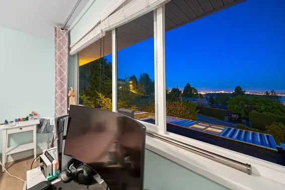 2365 Queens Avenue, West Vancouver For Sale - image 18
