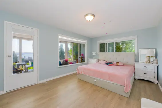 2365 Queens Avenue, West Vancouver For Sale - image 23