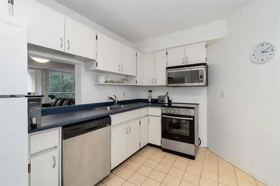 405 2024 Fullerton Avenue, North Vancouver For Sale - image 4
