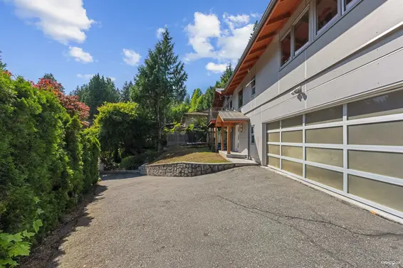3907 Bayridge Place, West Vancouver For Sale - image 25