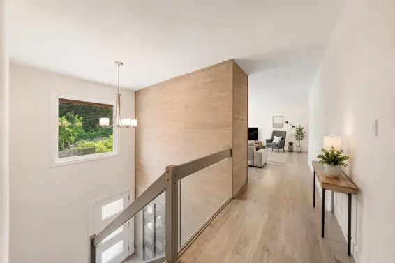 3907 Bayridge Place, West Vancouver For Sale - image 4