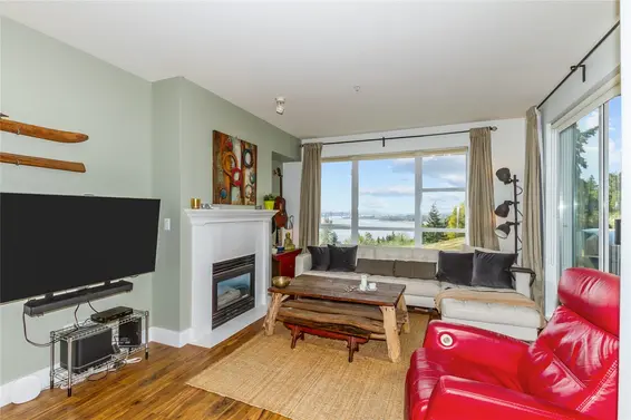 302 3608 Deercrest Drive, North Vancouver For Sale - image 4