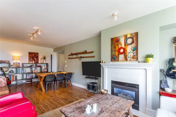 302 3608 Deercrest Drive, North Vancouver For Sale - image 8