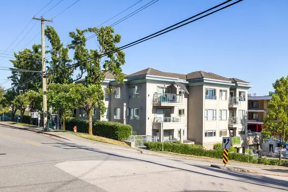 302 1085 West 17th Street, North Vancouver For Sale - image 19