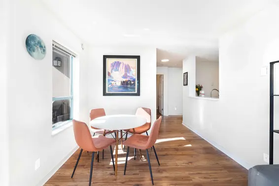 302 1085 West 17th Street, North Vancouver For Sale - image 8