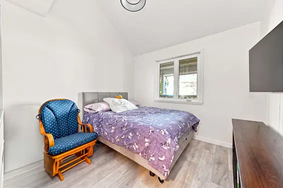 203 1513 Bowser Avenue, North Vancouver For Sale - image 9