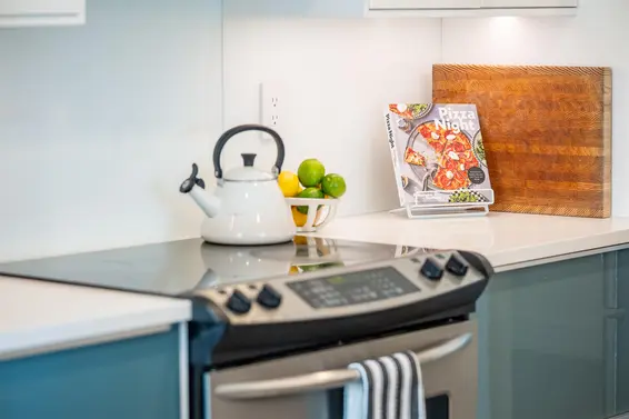 104 105 West Kings Road, North Vancouver For Sale - image 11