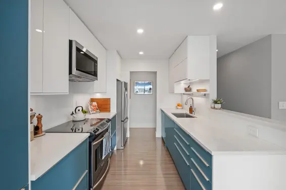 104 105 West Kings Road, North Vancouver For Sale - image 8