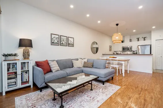 202 131 West 3rd Street, North Vancouver For Sale - image 4