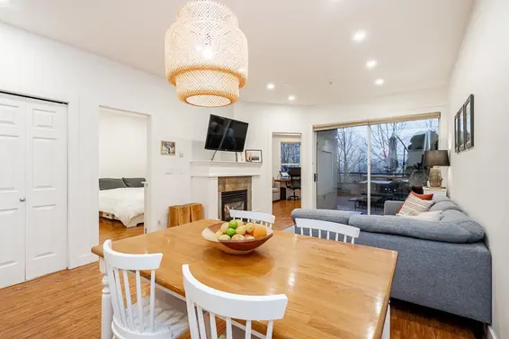 202 131 West 3rd Street, North Vancouver For Sale - image 5