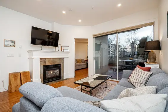 202 131 West 3rd Street, North Vancouver For Sale - image 8