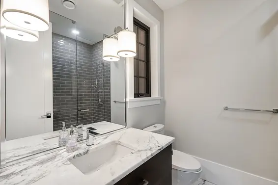 4035 Marine Drive, West Vancouver For Sale - image 32