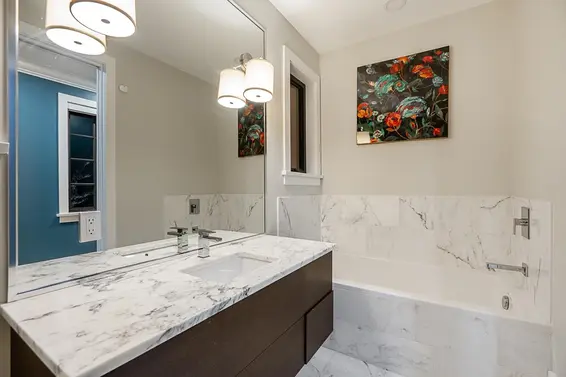 4035 Marine Drive, West Vancouver For Sale - image 36