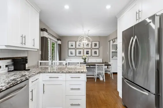 4384 Highland Boulevard, North Vancouver For Sale - image 12