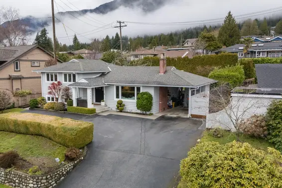 4384 Highland Boulevard, North Vancouver For Sale - image 37