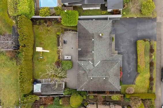 4384 Highland Boulevard, North Vancouver For Sale - image 39