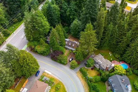 3095 Plymouth Drive, North Vancouver For Sale - image 7