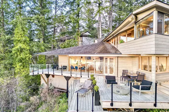 6011 Eagleridge Drive, West Vancouver For Sale - image 2