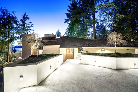 6011 Eagleridge Drive, West Vancouver For Sale - image 35