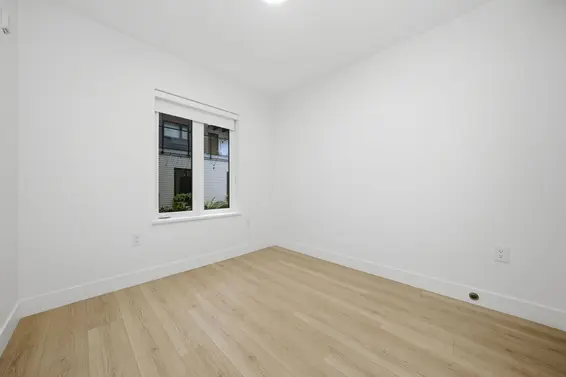111 342 Mountain Highway, North Vancouver For Sale - image 26
