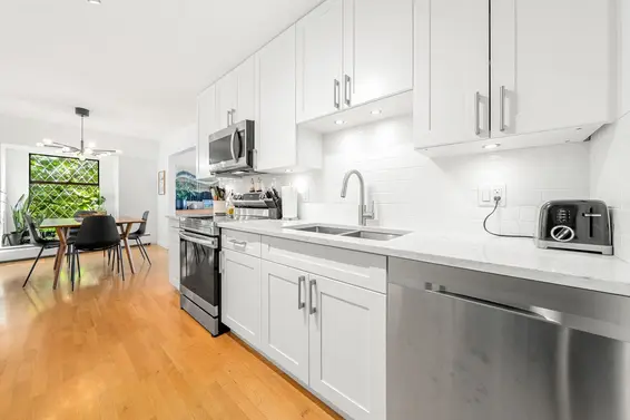 204 150 East 5th Street, North Vancouver For Sale - image 7