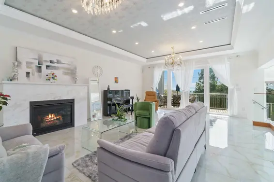4231 Chelsea Crescent, North Vancouver For Sale - image 2