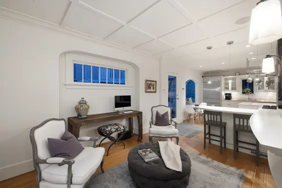 402 Brand Street, North Vancouver For Sale - image 16